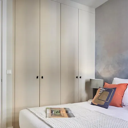 Urbieta By Feelfree * サン・セバスティアン